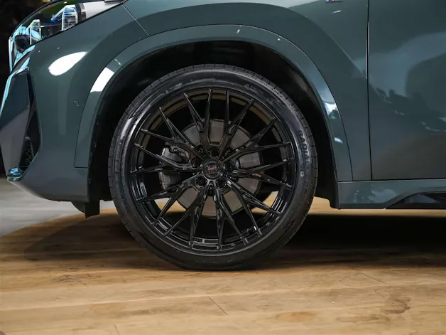 BMW X1 xDrive 23i M Sport *20" Felgen*Abstandstempomat*AHK*