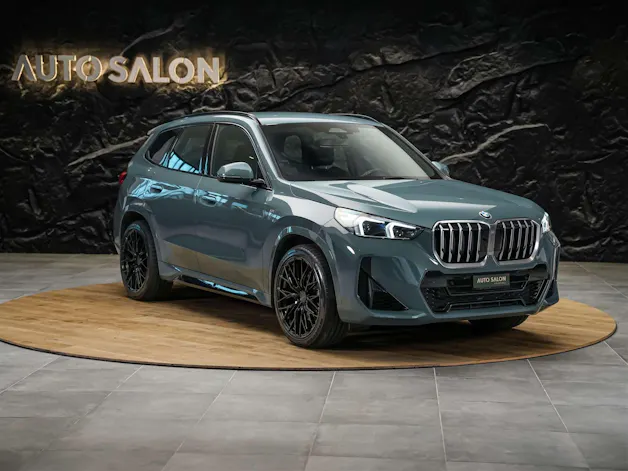 BMW X1 xDrive 23i M Sport *20" Felgen*Abstandstempomat*AHK*