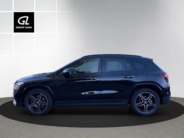 MERCEDES-BENZ GLA 200 Night Star 7G-DCT