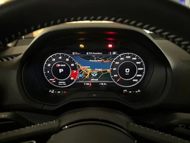 AUDI SQ2 TFSI quattro S-tronic