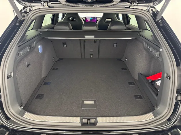 SKODA Superb 2.0 TSI Sport. 4x4 DSG