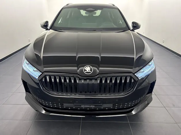 SKODA Superb 2.0 TSI Sport. 4x4 DSG