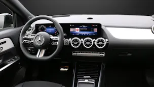 MERCEDES-BENZ GLA 250 4MATIC Swiss Star