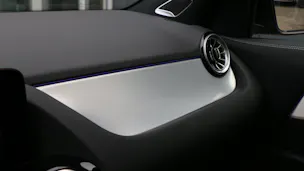 MERCEDES-BENZ GLA 250 4MATIC Swiss Star