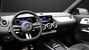MERCEDES-BENZ GLA 250 4MATIC Swiss Star