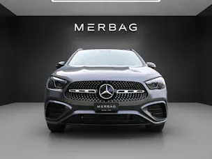MERCEDES-BENZ GLA 250 4MATIC Swiss Star