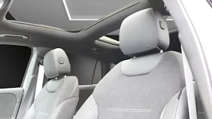 MERCEDES-BENZ GLA 250 4MATIC Swiss Star