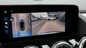MERCEDES-BENZ GLA 250 4MATIC Swiss Star