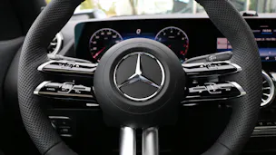 MERCEDES-BENZ GLA 250 4MATIC Swiss Star