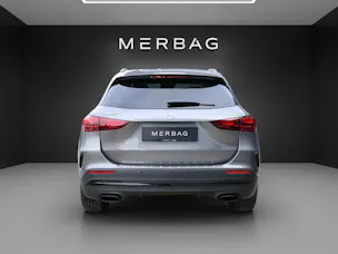 MERCEDES-BENZ GLA 250 4MATIC Swiss Star