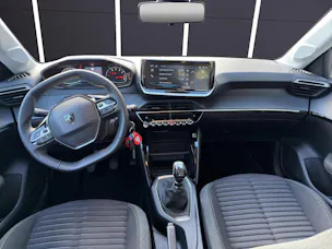 PEUGEOT 208 1.2 Active