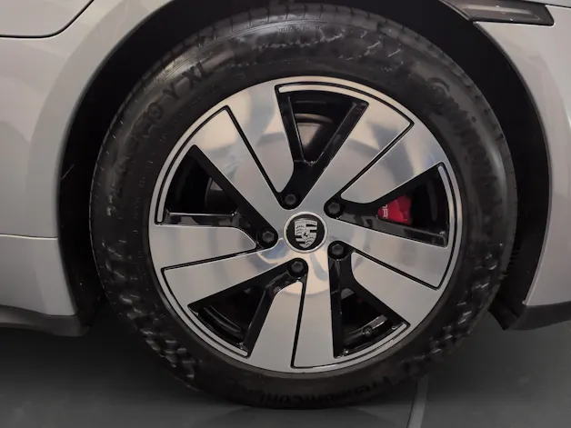 PORSCHE Taycan 4S