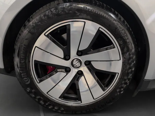 PORSCHE Taycan 4S