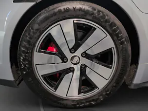 PORSCHE Taycan 4S