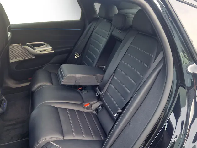 MERCEDES-BENZ C 400 94 kWh 4Matic