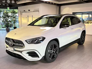 MERCEDES-BENZ GLA 250 4Matic 8G-DCT Swiss Star