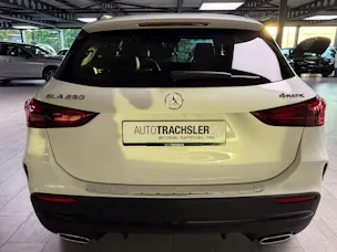 MERCEDES-BENZ GLA 250 4Matic 8G-DCT Swiss Star