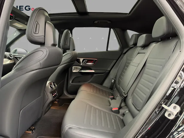 MERCEDES-BENZ GLC 300 d 4Matic AMG Line 9G-Tronic