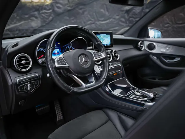MERCEDES-BENZ GLC Coupé 250 AMG Line 4Matic 9G-Tronic *CH-Fahrzeug*Panorama*360° Kamera*Memory*