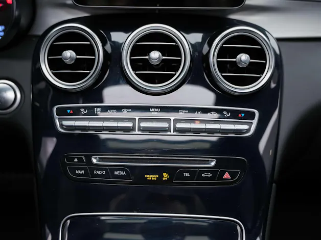 MERCEDES-BENZ GLC Coupé 250 AMG Line 4Matic 9G-Tronic *CH-Fahrzeug*Panorama*360° Kamera*Memory*