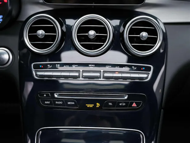 MERCEDES-BENZ GLC Coupé 250 AMG Line 4Matic 9G-Tronic *CH-Fahrzeug*Panorama*360° Kamera*Memory*