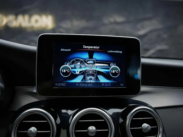 MERCEDES-BENZ GLC Coupé 250 AMG Line 4Matic 9G-Tronic *CH-Fahrzeug*Panorama*360° Kamera*Memory*