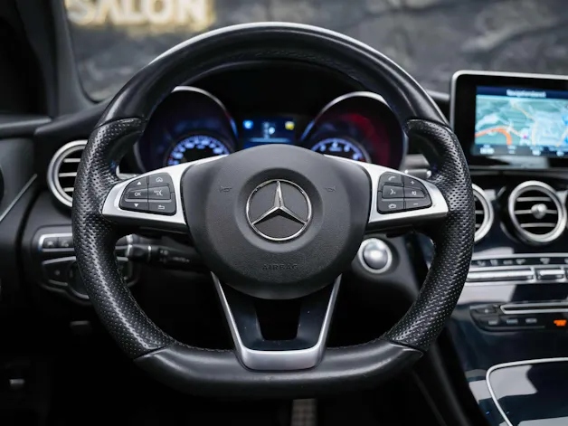 MERCEDES-BENZ GLC Coupé 250 AMG Line 4Matic 9G-Tronic *CH-Fahrzeug*Panorama*360° Kamera*Memory*