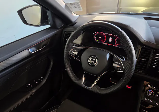 SKODA Kodiaq 2.0 TDI 200 Sportline DSG 7-Plätzer