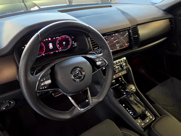 SKODA Kodiaq 2.0 TDI 200 Sportline DSG 7-Plätzer