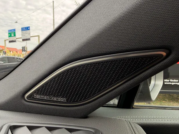 VW Tayron 2.0 TDI 193 PS 4Motion R-Line *** ANHÄNGERKUPPLUNG & HEAD UP DISPLAY ***