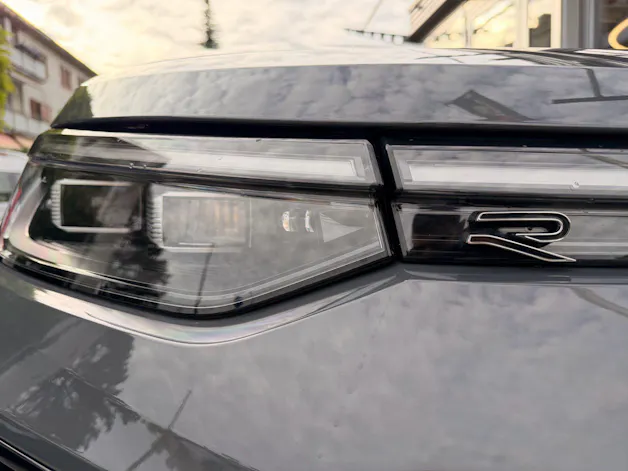 VW Tayron 2.0 TDI 193 PS 4Motion R-Line *** ANHÄNGERKUPPLUNG & HEAD UP DISPLAY ***