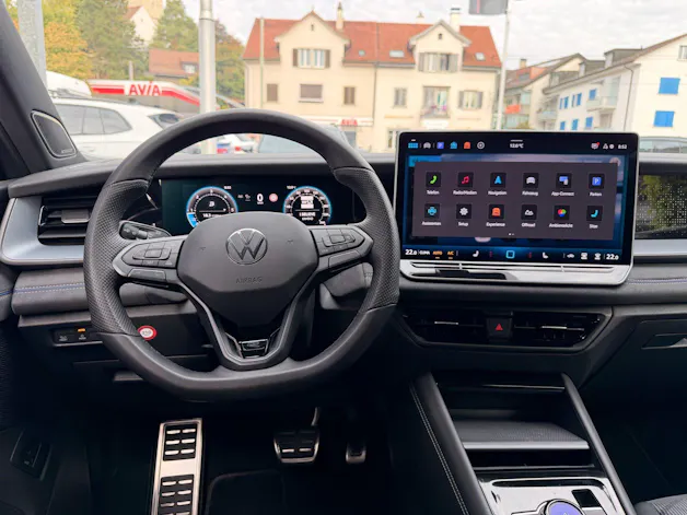 VW Tayron 2.0 TDI 193 PS 4Motion R-Line *** ANHÄNGERKUPPLUNG & HEAD UP DISPLAY ***