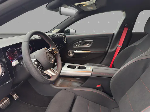 MERCEDES-BENZ CLA 220 8G-DCT 4Matic