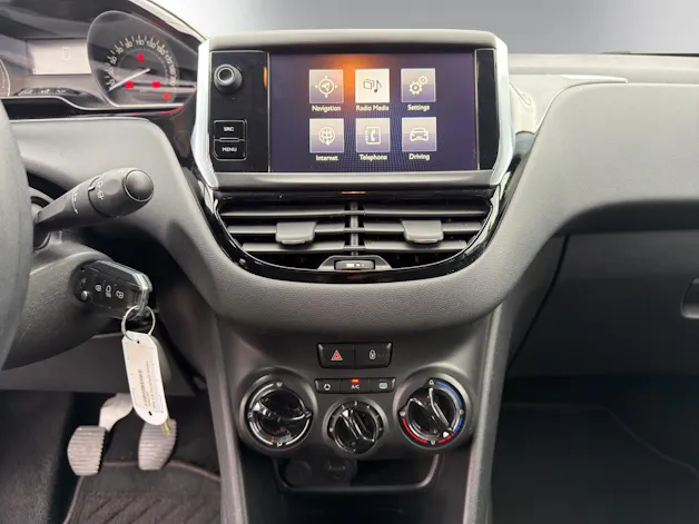 PEUGEOT 208 1.2 PureTech Active