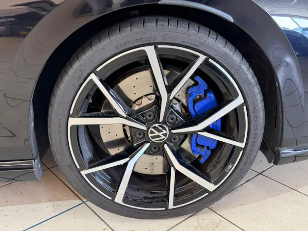 VW Golf Variant 2.0 TSI R DSG 4Motion