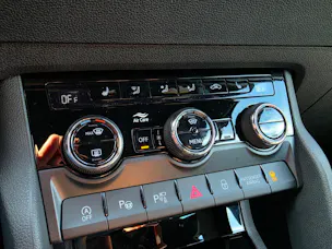 SKODA Karoq 2.0 TSI SportLine 4x4 DSG