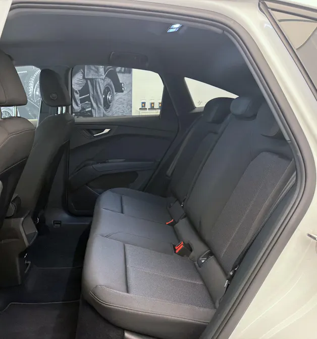 AUDI Q4 Sportback e-tron 35