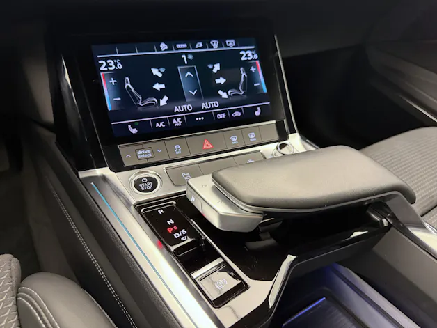 AUDI e-tron 55 Advanced Black Edition quattro