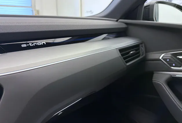 AUDI e-tron 55 Advanced Black Edition quattro