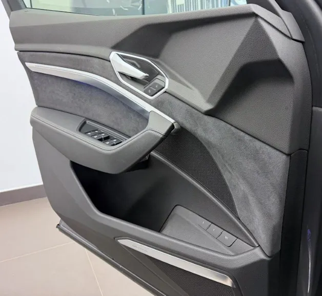 AUDI e-tron 55 Advanced Black Edition quattro
