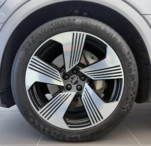 AUDI e-tron 55 Advanced Black Edition quattro