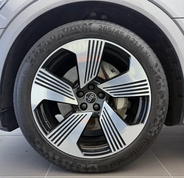 AUDI e-tron 55 Advanced Black Edition quattro