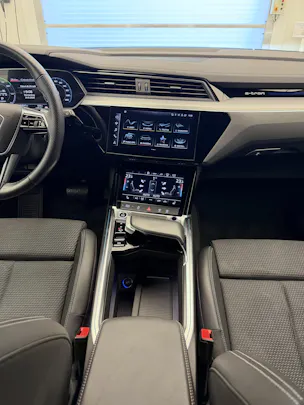 AUDI e-tron 55 Advanced Black Edition quattro