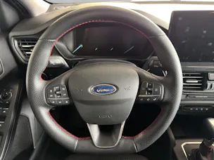 FORD Focus Station Wagon 1.0i EcoB Hybrid 155 ST-Line