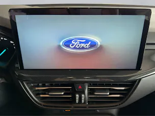 FORD Focus Station Wagon 1.0i EcoB Hybrid 155 ST-Line