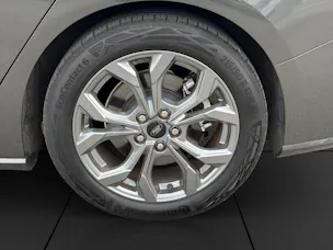 FORD Focus Station Wagon 1.0i EcoB Hybrid 155 ST-Line