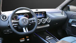 MERCEDES-BENZ GLA 250 4MATIC Swiss Star