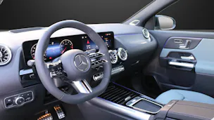 MERCEDES-BENZ GLA 250 4MATIC Swiss Star