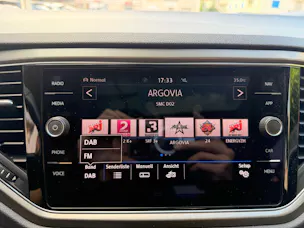 VW T-Roc 2.0 TSI 4MOTION STYLE ***ANHÄNGERKUPPLUNG & PANORAMAGLASDACH***
