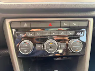 VW T-Roc 2.0 TSI 4MOTION STYLE ***ANHÄNGERKUPPLUNG & PANORAMAGLASDACH***
